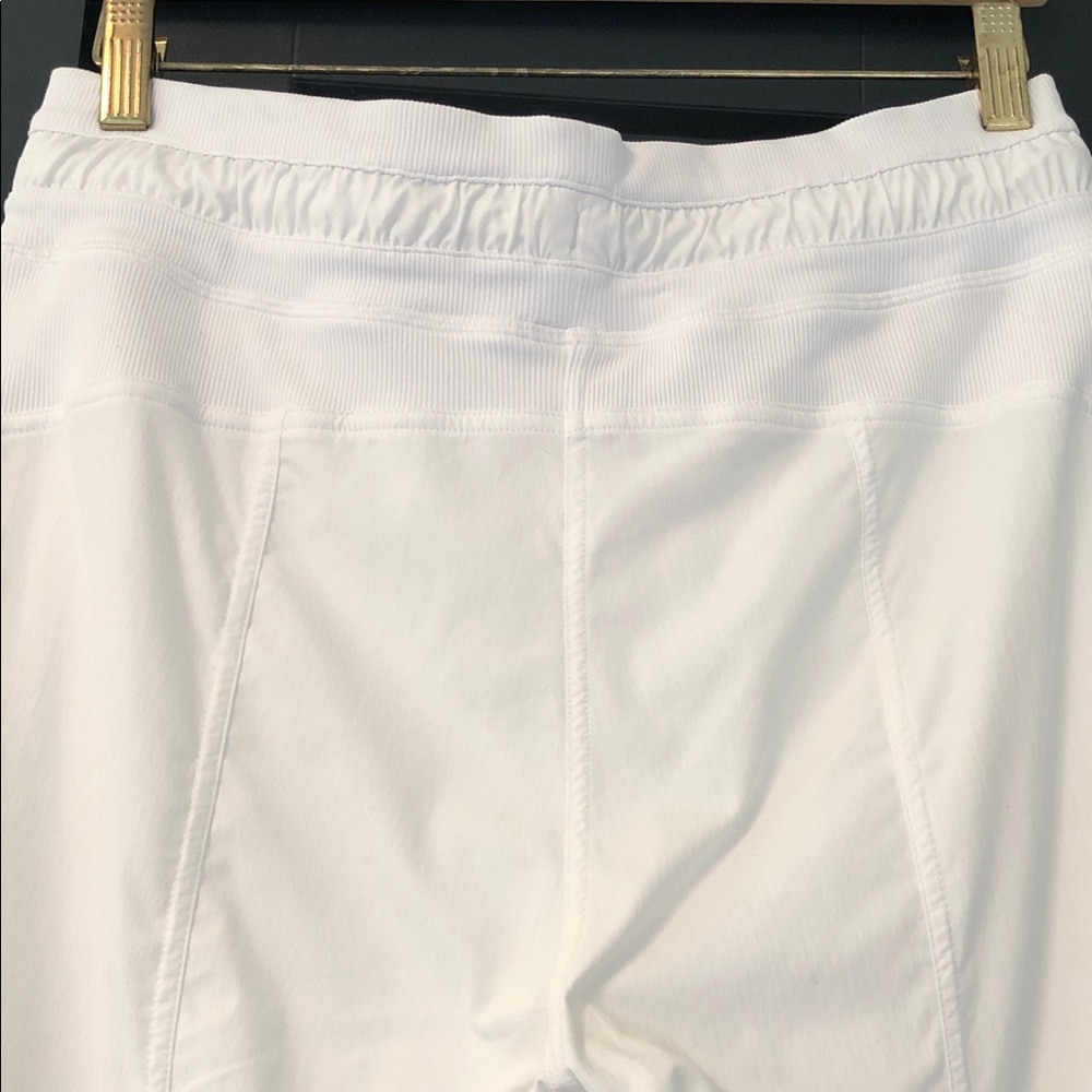Lululemon Dance Studio White Lined Mid-rise Cropped Pants Size 6, excellent - Picture 9 of 12